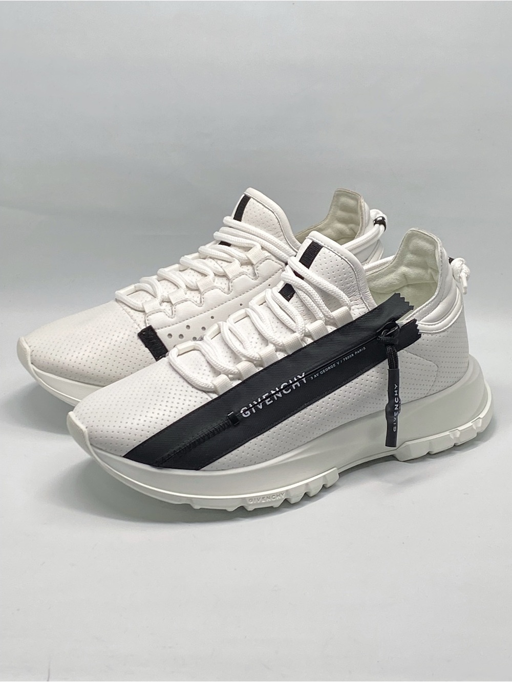 Givenchy Spectre Logo Zip Runner Sneakers size 38